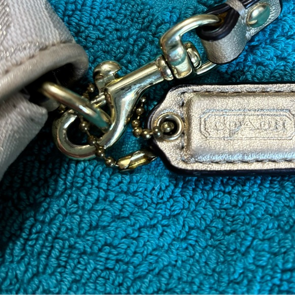 Coach Metallic Gold/Cream Signature Flat Wristlet/ Clutch - Picture 6 of 10